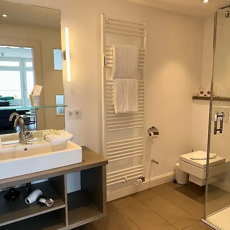 Strandhotel Hotel 3*