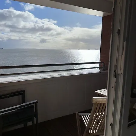 Отель Strandhotel Вик-ауф-Фёр