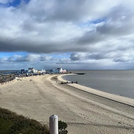 Отель Strandhotel 3*